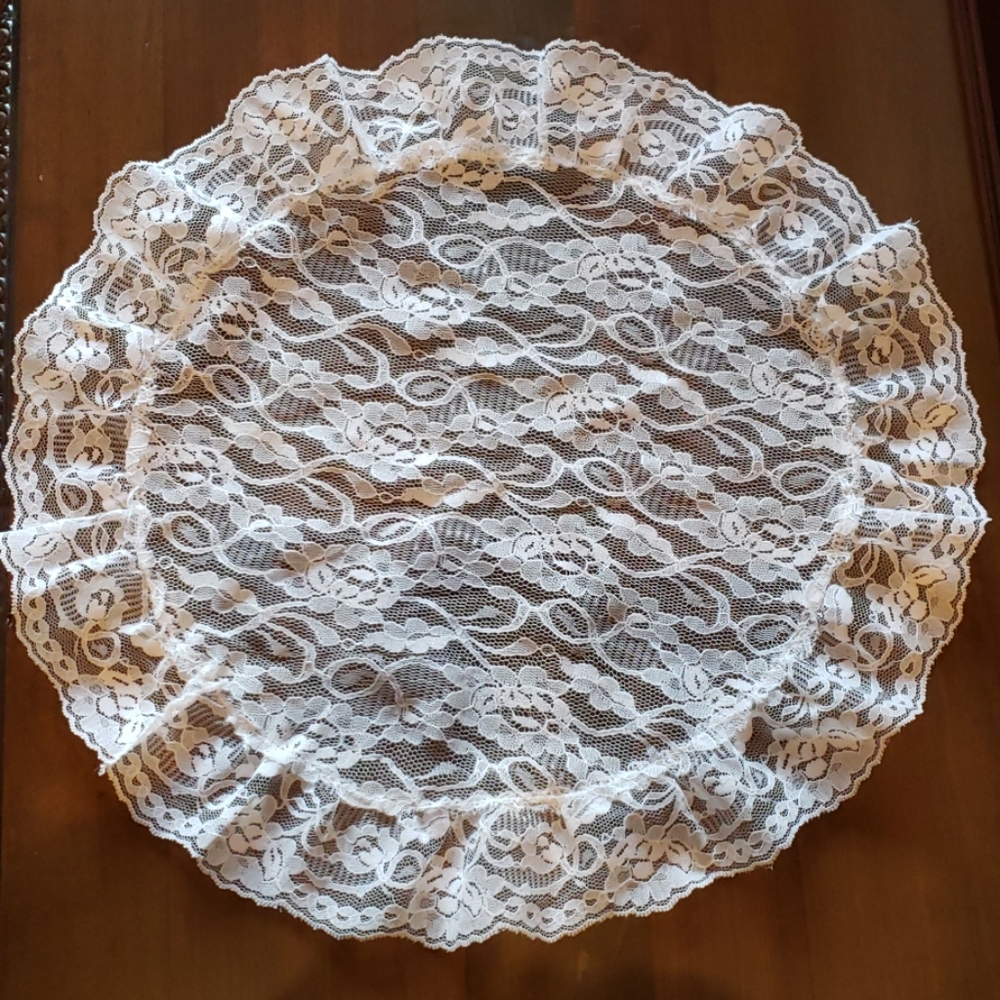 Doily - Picture 3 of 7